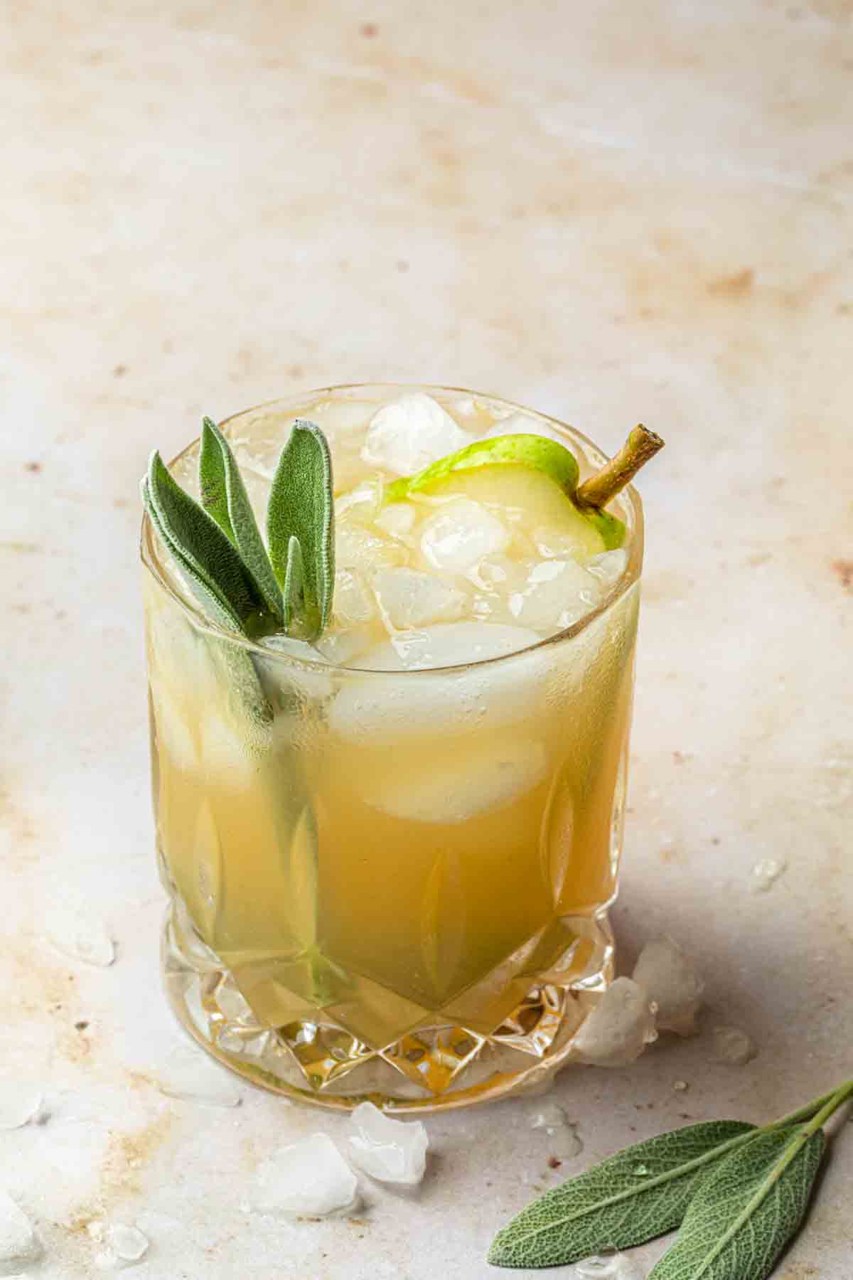 bourbon pear cocktail